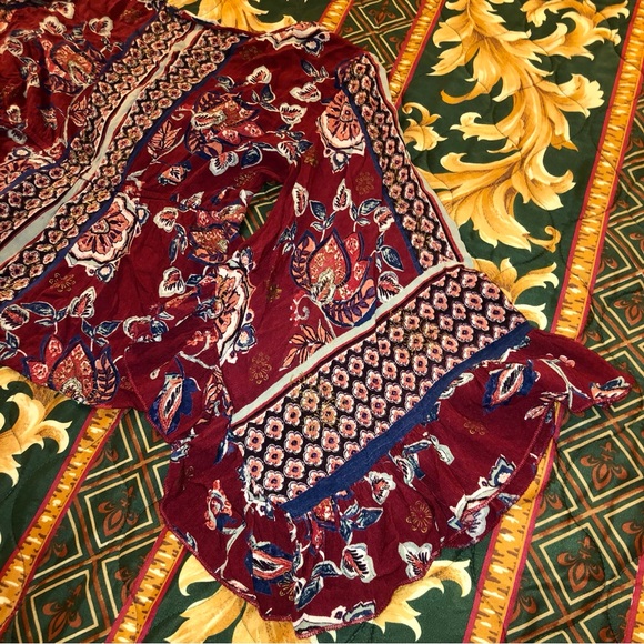 70s Style Floral XL Bell-Sleeves Gypsy/Witchy/Boho/Hippie Long Sleeve Blouse - Picture 15 of 16